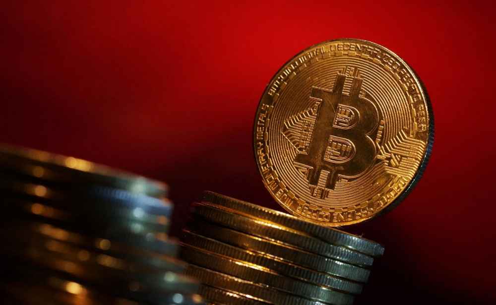 Bitcoin Decline Amid 'Bubble' Talk





